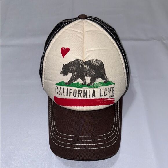 Billabong California Love Bear Snapback
Cap Gray Mesh Trucker Hat - Picture 1 of 10